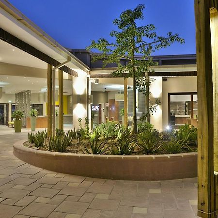 Cresta Maun Hotel Eksteriør bilde