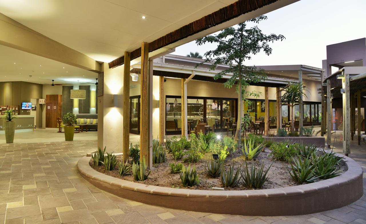 Cresta Maun Hotel Eksteriør bilde